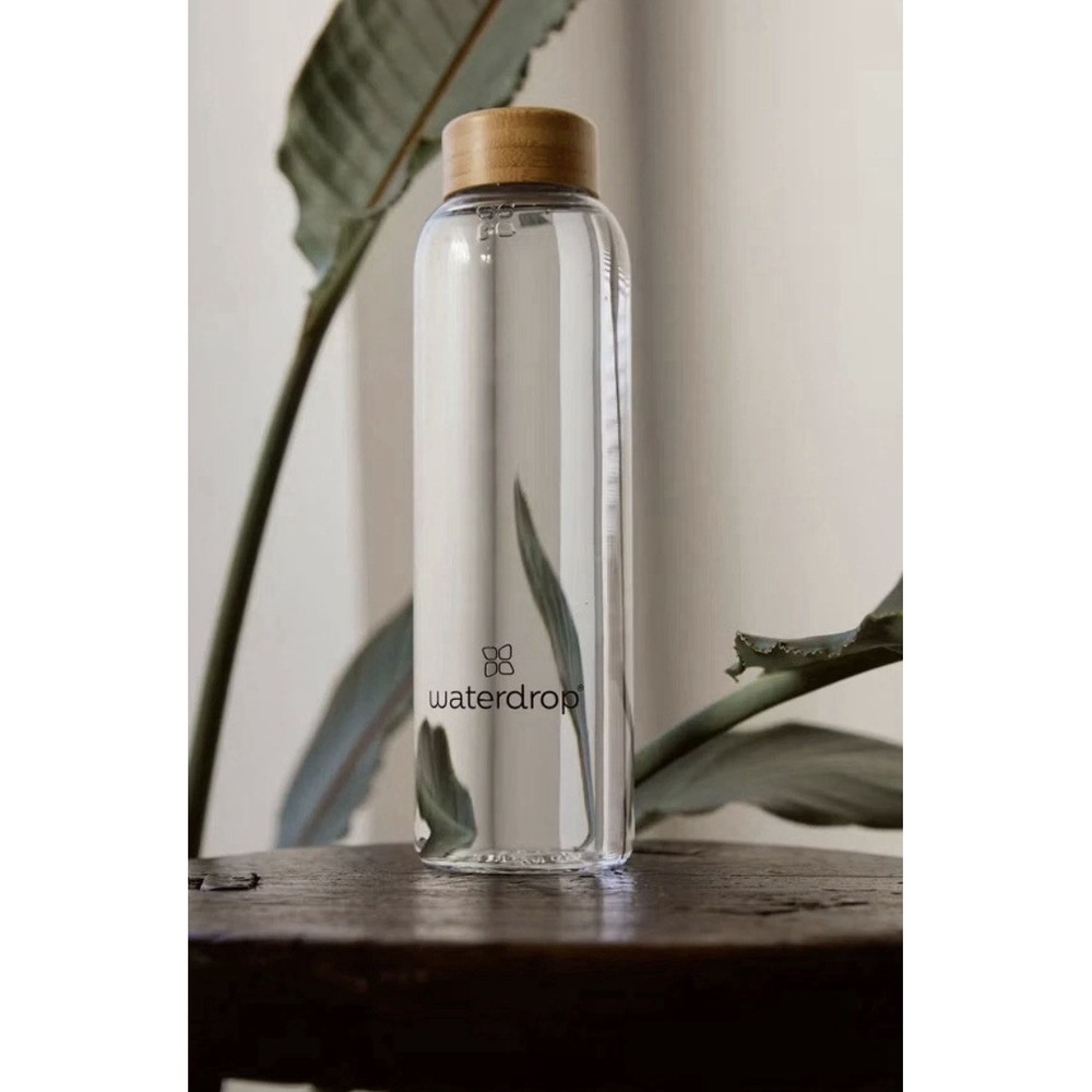 NWT Waterdrop Microdrinks 20oz Clear Glossy Transparent Water Bottle W Sleeve - Picture 8 of 9